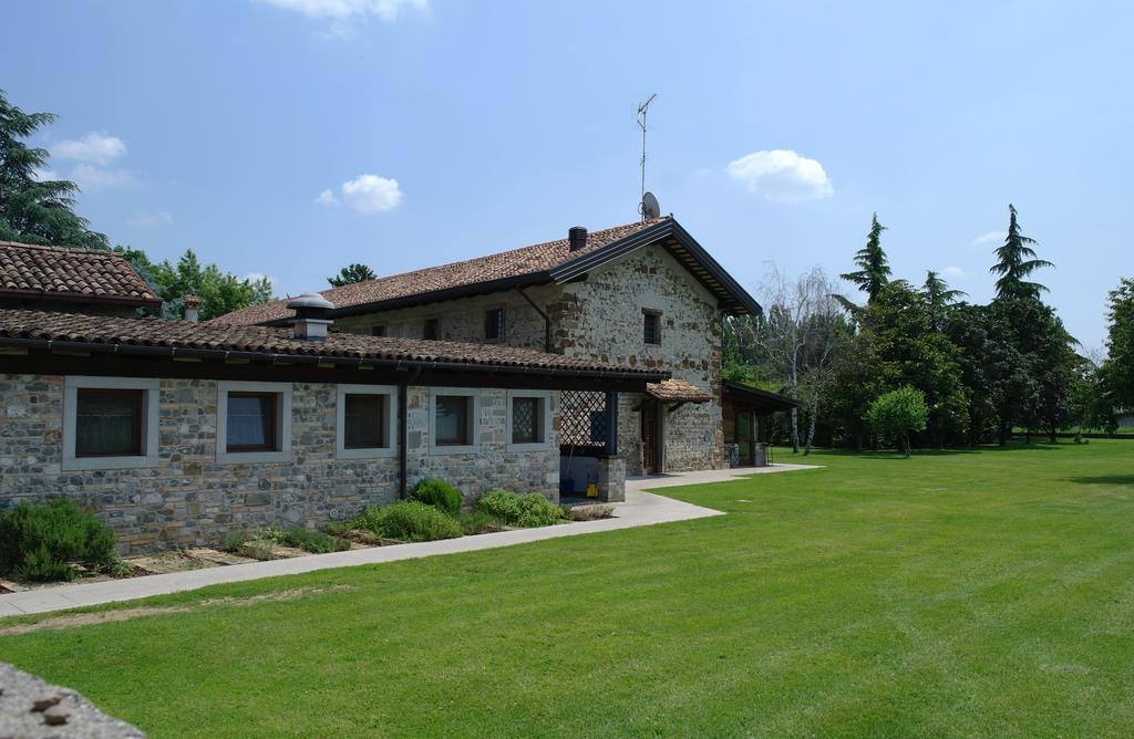 Agriturismo Il Vagabondo Buttrio Exterior photo
